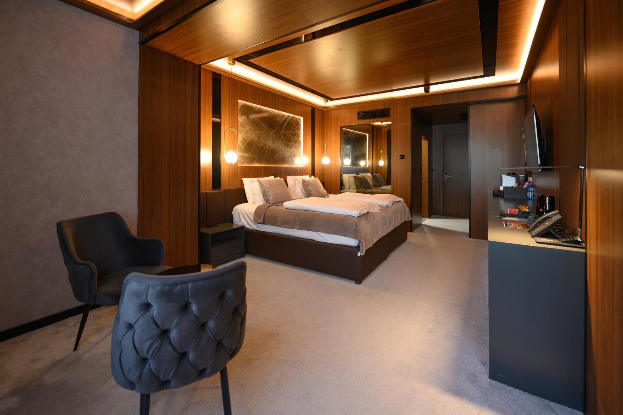 Hotel Macedonia Square Skopje Ngoại thất bức ảnh