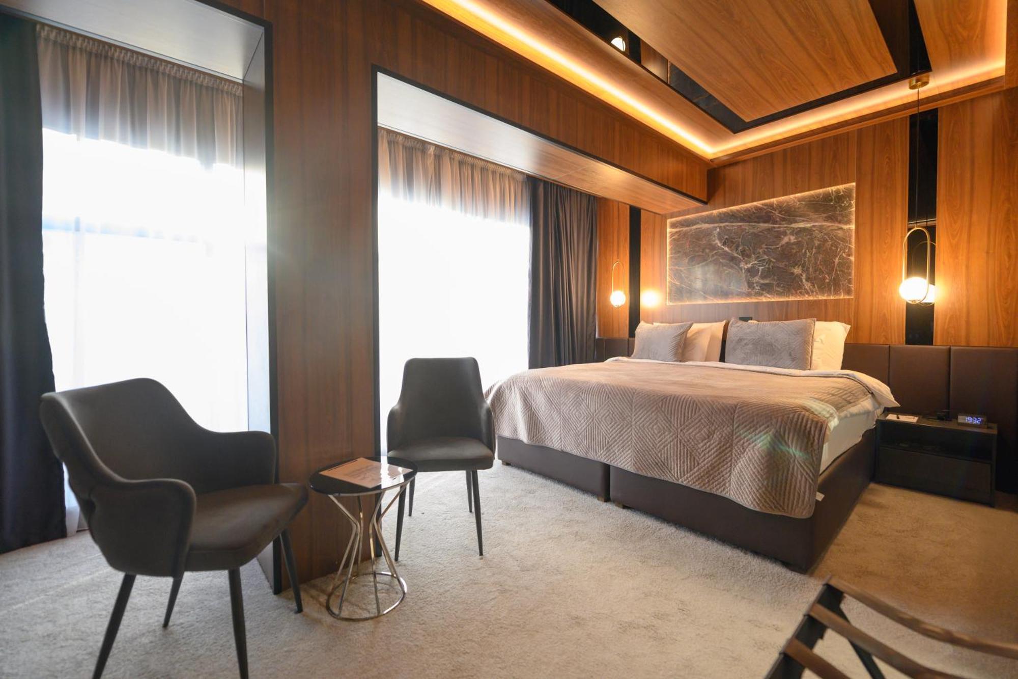 Hotel Macedonia Square Skopje Ngoại thất bức ảnh
