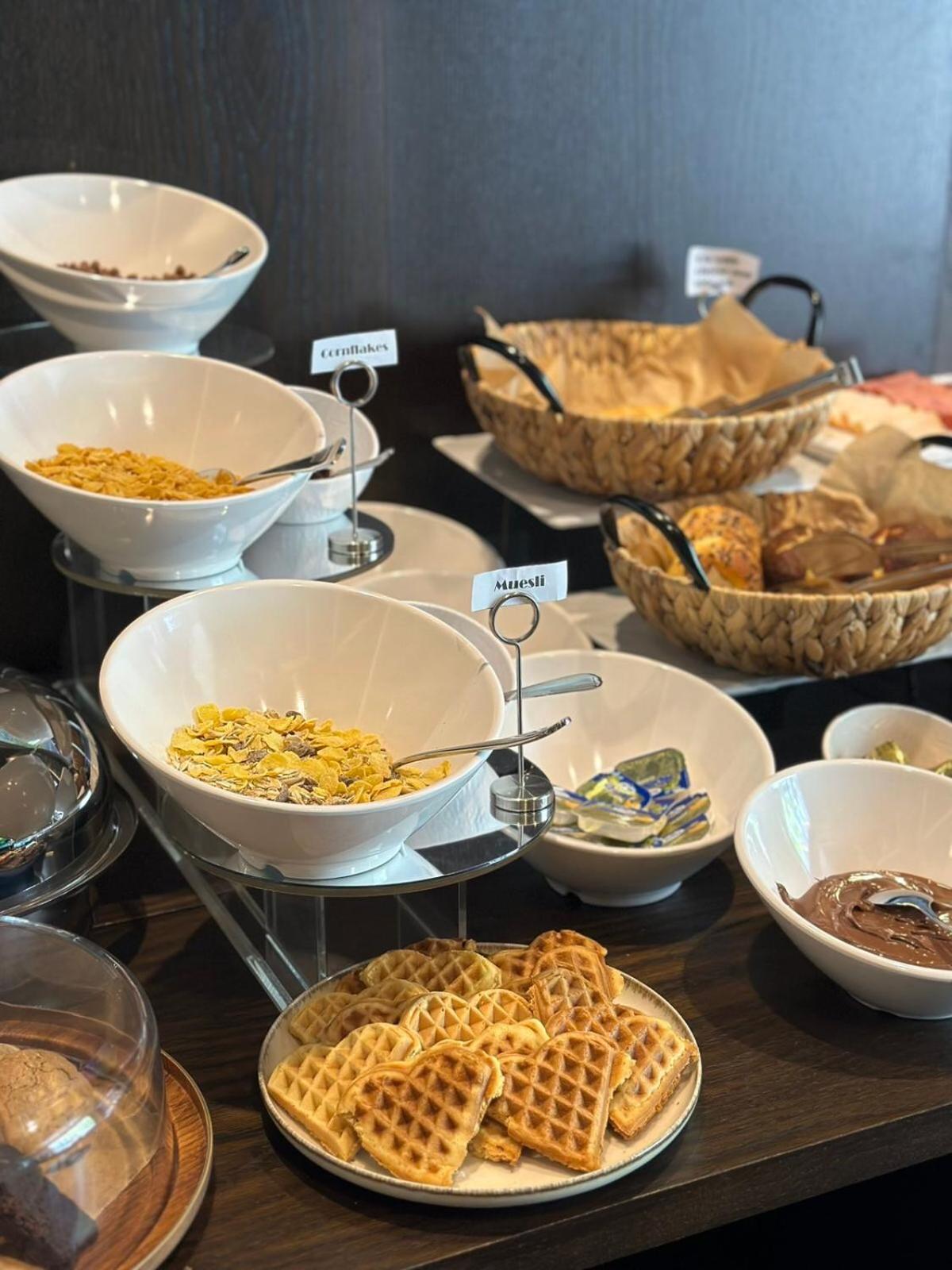 Hotel Macedonia Square Skopje Ngoại thất bức ảnh